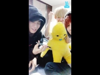 [v live] 180420 aigoo suddenly it's jbj? v live