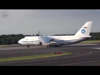 Heavy antonov an 124 ruslan visits düsseldorf (take off)