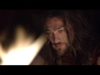 Любовная сцена из сериала "спартак молодые и песок"