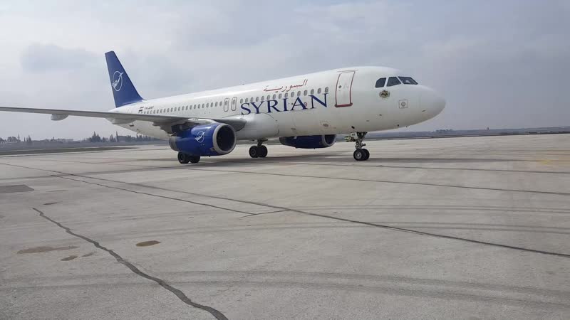 Аэропорт сирийского алеппо принял первый за восемь лет пассажирский самолет