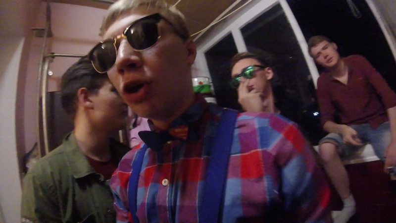 Хасл на балконе