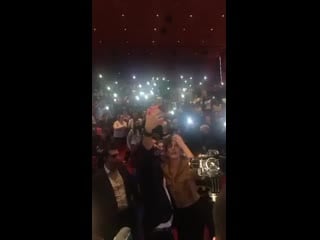 Izmir premiere bergüzarkorel enginakyürek biraşki̇kihayat @biraskikihayat @izmiroptimum