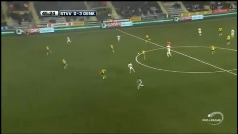 Руслан малиновский забивает в матче "сент труйден" "генк"! 🔥