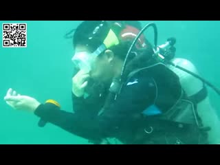 Rescue diver panicking during training