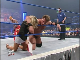 Stream! wwe smackdown от 9 декабря 2005 года с участием батисты, рея мистерио, бобби лешли и других звезд