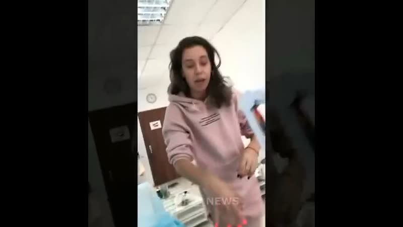 Наращивай ресницы мразь!