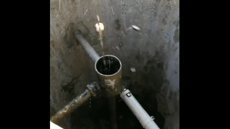 Старый румынский колодец