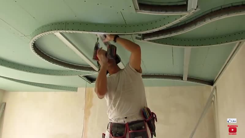 Фигурный двухуровневый потолок из гипсокартона красота