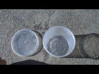 Как закрыть пластиковый контейнер?