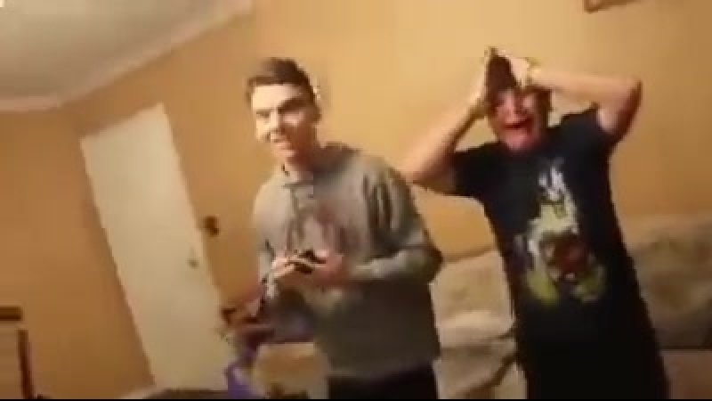 Родственники притворились, что парень исчез после фокуса