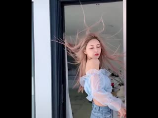 Asian girl navel scenery