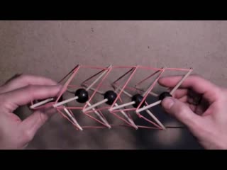 A tensegrity spine model