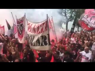 🎶 "sono nato rossonero" 🔴⚫️🔥