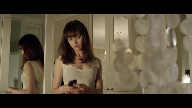 Olga kurylenko momentum (2015) hd 1080p bluray