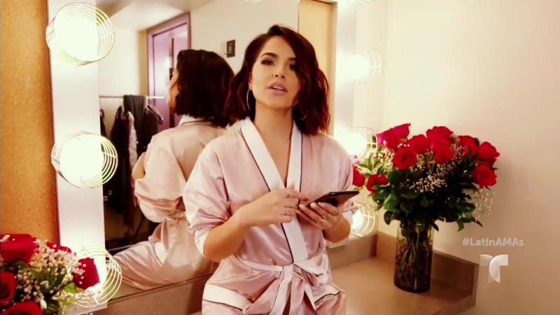 Becky g eligió a diego boneta para presentar con ella después de una ardua búsqueda #latinamas