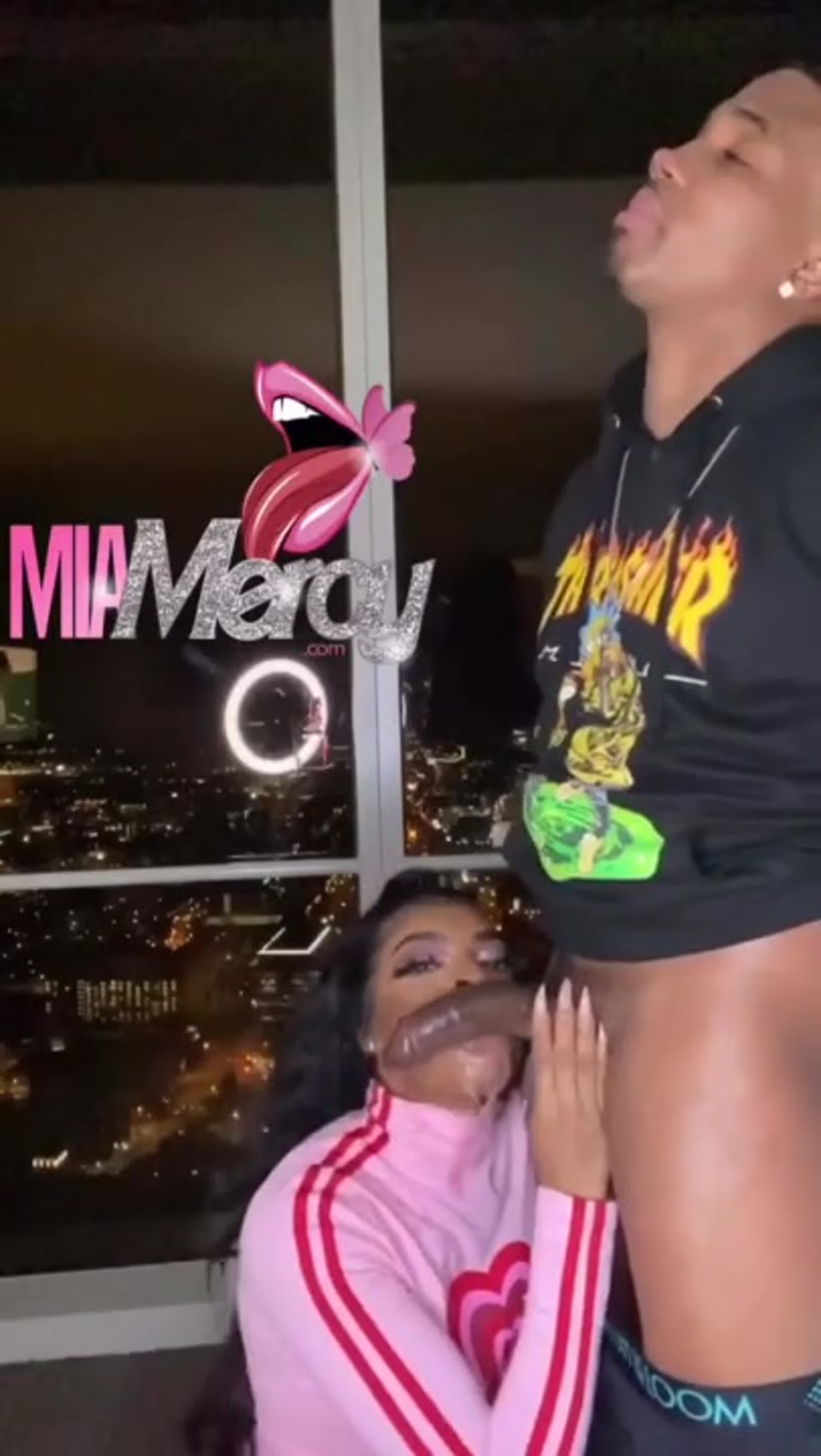 Ebony mia mercy deepthroating and fucking trey(новое порно,gangbang,porno,трах,секс,домашнее,студентка,bbw,xxx,homemade)  watch online