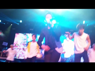 [loe16] | 240416 | live on earth 2016 world tour toronto awake dancing in the rain, bang x2