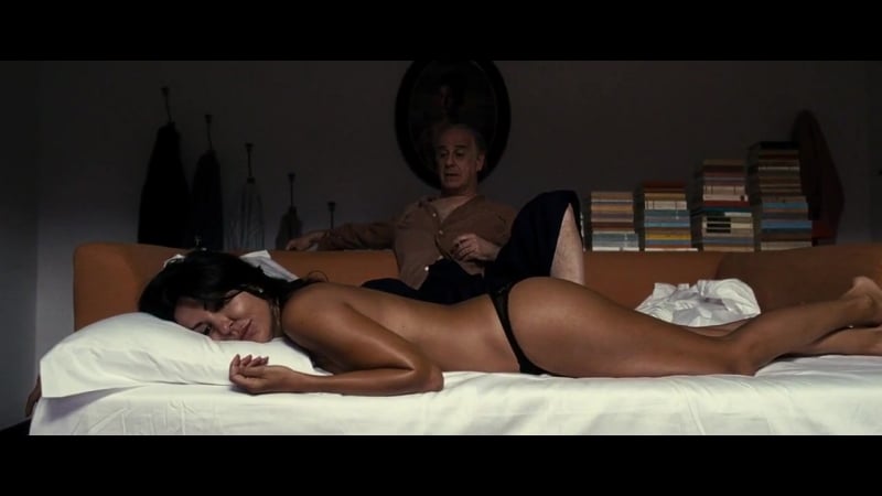 Бірнеше адам пискаға кіреді