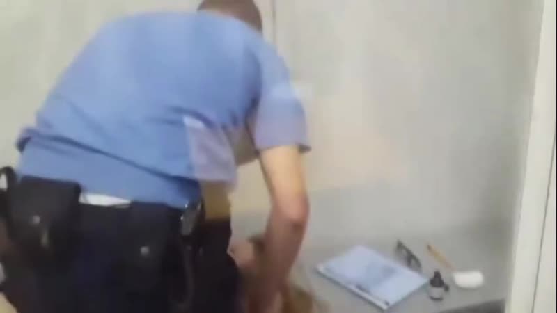 Оскар отдыхает молодые соска заверуха "потеряла сознание в зале суда"