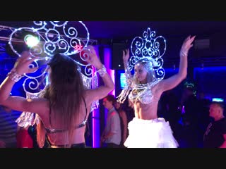 Go go girls extravaganza moulin rouge