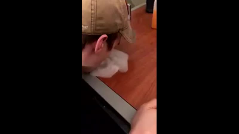 Хуевый кальянщик (240p) mp4