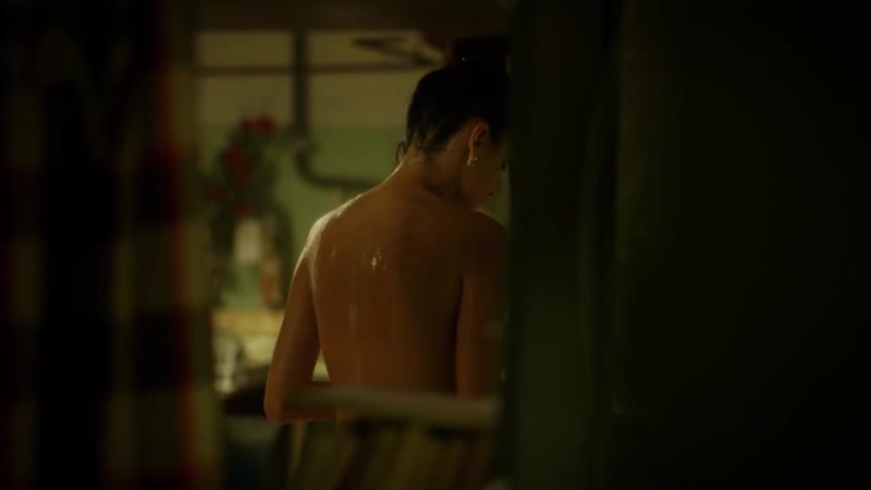 Равшана куркова голая грудь а у нас во дворе