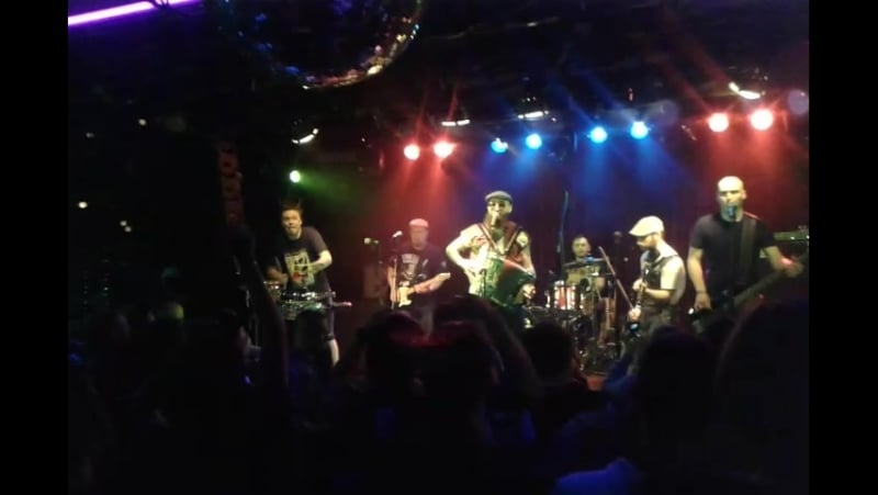 4 марта голос омерики в клубе 16 тонн мама ушла от нас