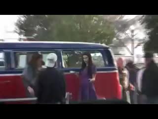 Rumer willis and jessica lowndes get romantic for '90210'