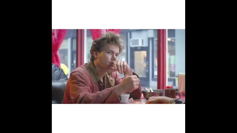 River phoenix/ stand by me\my own private idaho // vine edit ˜ clairvoyant