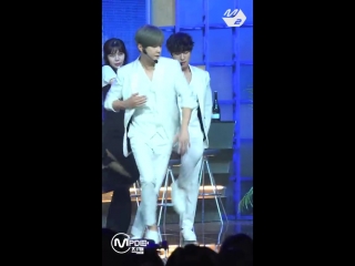 [mpd직캠] 신화 김동완 직캠 ‘kiss me like that’ (shinhwa kim dong wan fancam) @mcountdow