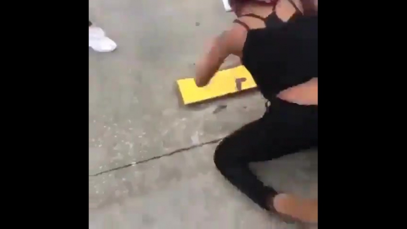 Какого хрена лежачий полицейский вмешался