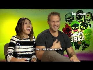 Porn squad, karen fukuhara e jai courtney harley quinn sarà la nostra damigella di nozze