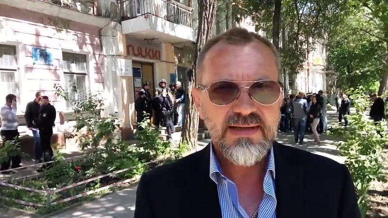 В николаеве радикалы напали на офис афганцев и избили их руководителя (фото) {10 05 2017}