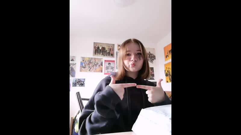 Анбоксинг альбомов эйтиз