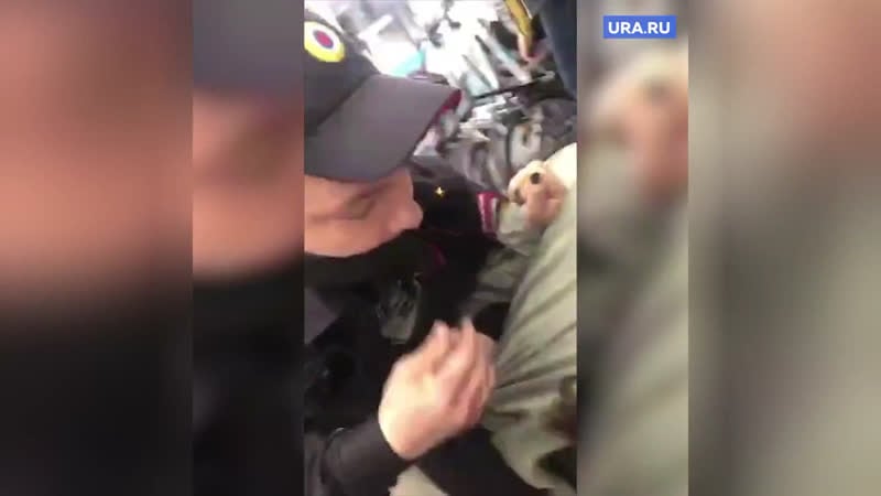 Помощник депутата сургута наталья макагон провоцирует конфликт с сотрудником полиции