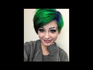 Dying my hair blue to green ombre! heythereimshannon my digital escape