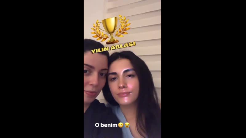 Özge yağiz