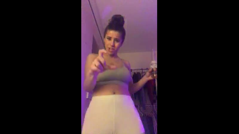 Вечерний чилл сексуальной девушки (перископ/periscope)