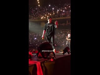 Sehun and baekhyun during smile on my face someone send me help explorationinmaniladay2 sebaek