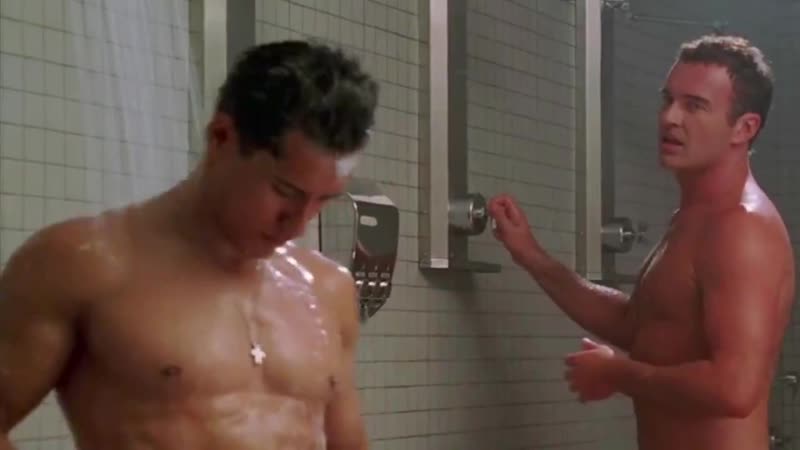 Internlarning yulduzi porno filmlarda rol oynadi