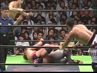 Kenta & naomichi marufuji (c) vs makoto hashi & yoshinobu kanemaru noah navigation over the date line day 13