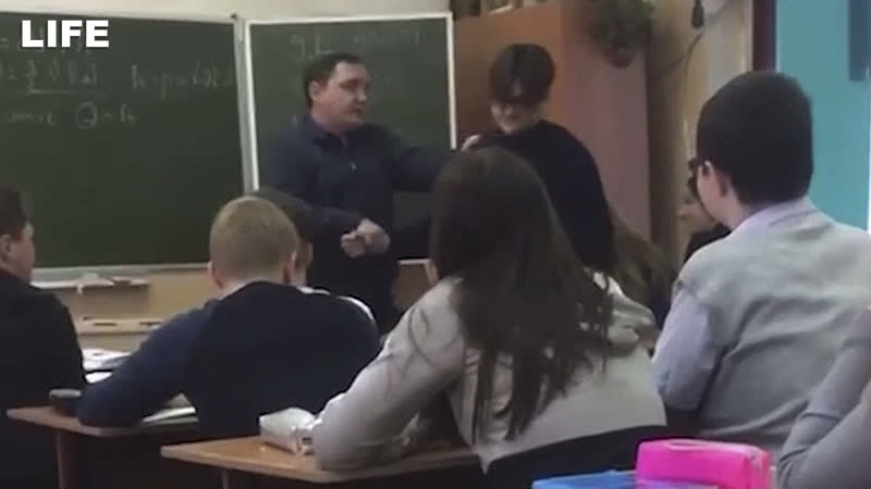 Школьник подрался с учителем в калуге
