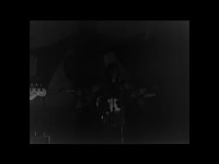 Pink floyd – pow r toc h astronomy domine plus syd barrett and roger waters interview the look of the week