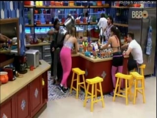 19 02 2017 parte 7 emilly fica chateada com marcos por causa de um comentário que ele fez