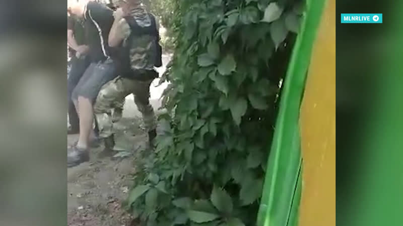 Как на оккупированных территориях мужчин принуждают воевать с украиной