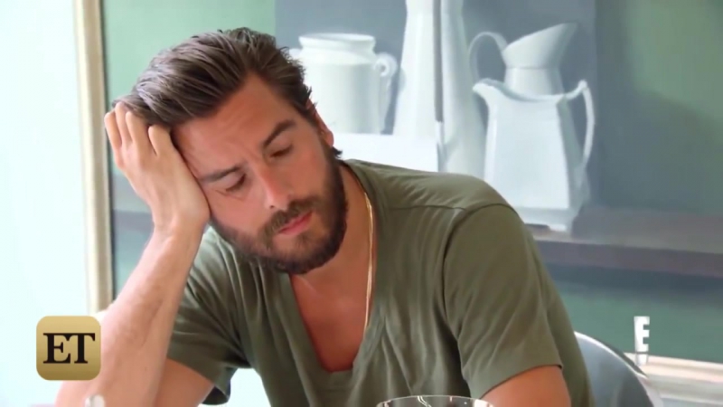 Kourtney kardashian calls scott disick a fing ahole after flaking on porn