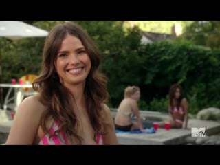 Shelley hennig sexy zach stone is gonna be famous (2013) s01e02 04