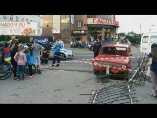 Пьяный водитель "жигулей" сбил трех девушек в балабанове