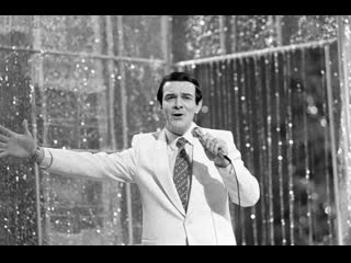 Муслим магомаев скажите, девушки 1982 г