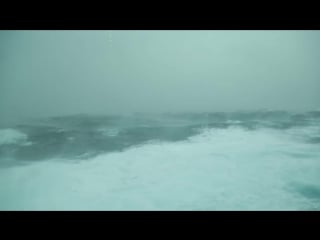 Cruise ship caught in a bomb cyclone (norwegian breakaway)